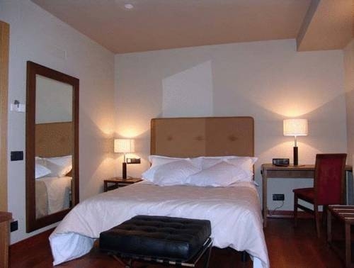 Imagen de la habitación del Hotel Hotel Restaurante Revestido. Foto 10