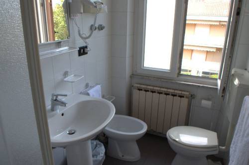 Imagen de la habitación del Hotel Hotel Roma. Foto 2