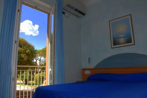 Imagen de la habitación del Hotel Hotel Roma. Foto 5