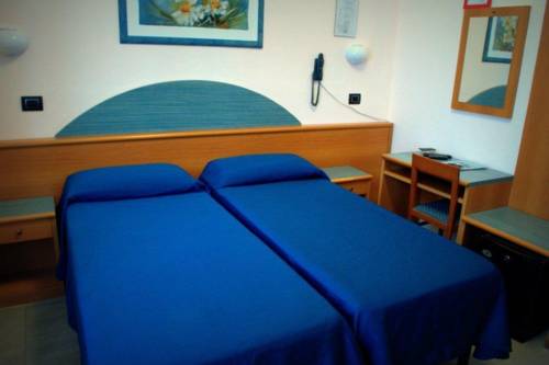 Imagen de la habitación del Hotel Hotel Roma. Foto 14