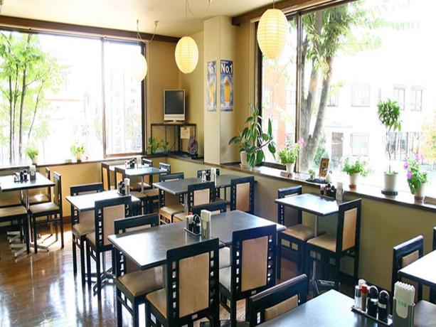 Imagen del bar/restaurante del Hotel Hotel Route Inn Court Nirasaki. Foto 3