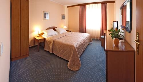 Imagen general del Hotel Hotel Rubin. Foto 3