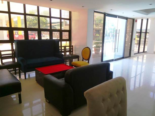 Imagen del bar/restaurante del Hotel Hotel Rupert A Baler. Foto 2