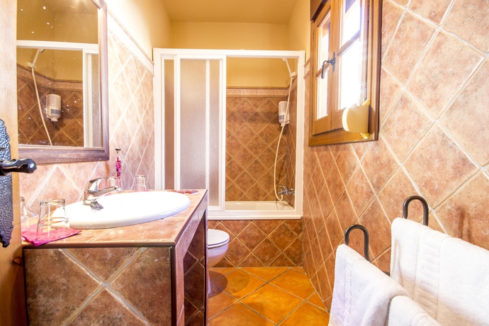 Imagen de la habitación del Hotel Hotel Rural Sierra Tejeda. Foto 5