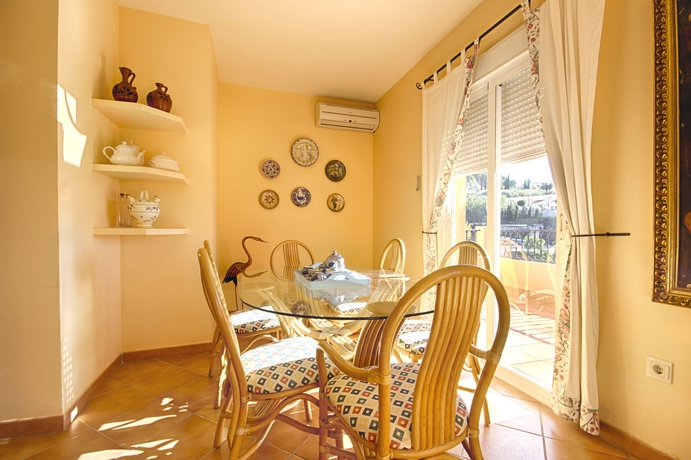 Imagen de la habitación del Hotel Hotel Rural Sierra Tejeda. Foto 9