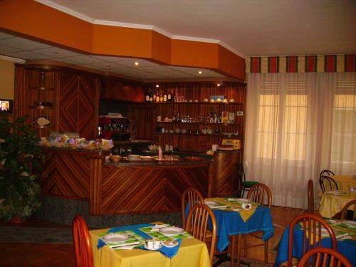 Imagen general del Hotel Hotel Saini. Foto 8