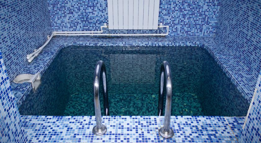 Imagen de la piscina del Hotel Hotel Samokovskaya. Foto 11