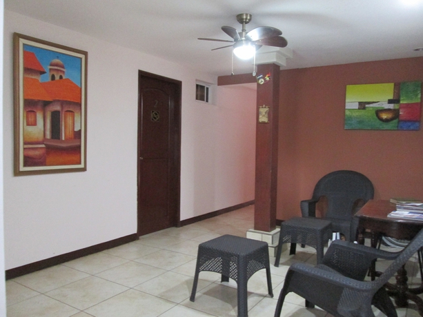 Imagen de los interiores del Hotel Hotel San Luis. Foto 11