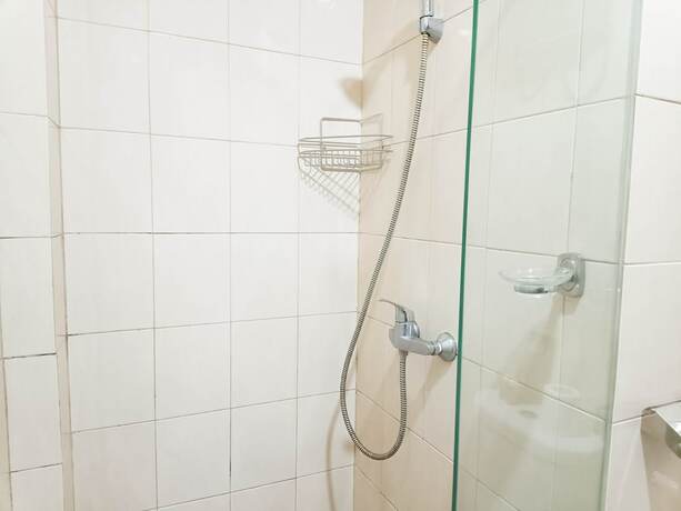 Imagen de la habitación del Hotel Hotel Sanrina Makassar. Foto 55