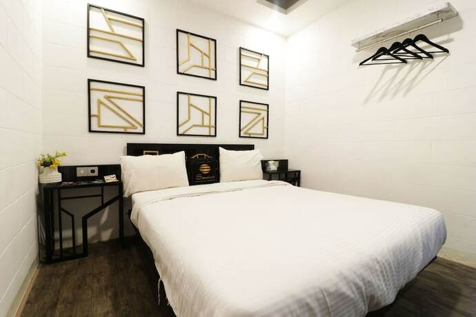 Imagen de la habitación del Hotel Hotel Sanrina Makassar. Foto 60