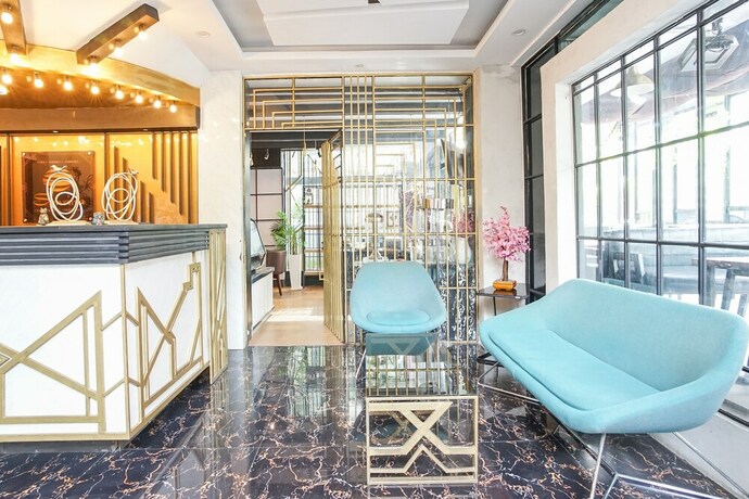 Imagen de los interiores del Hotel Hotel Sanrina Makassar. Foto 65