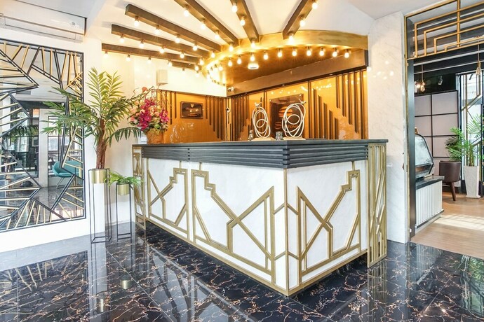 Imagen de los interiores del Hotel Hotel Sanrina Makassar. Foto 68