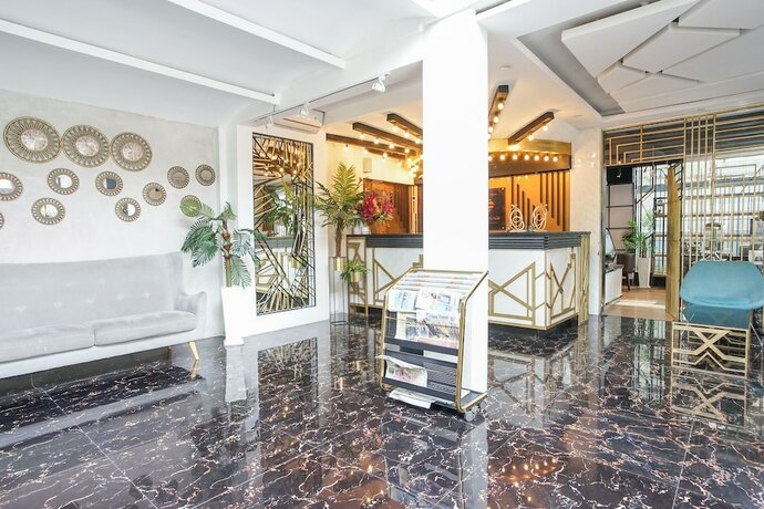 Imagen de los interiores del Hotel Hotel Sanrina Makassar. Foto 69