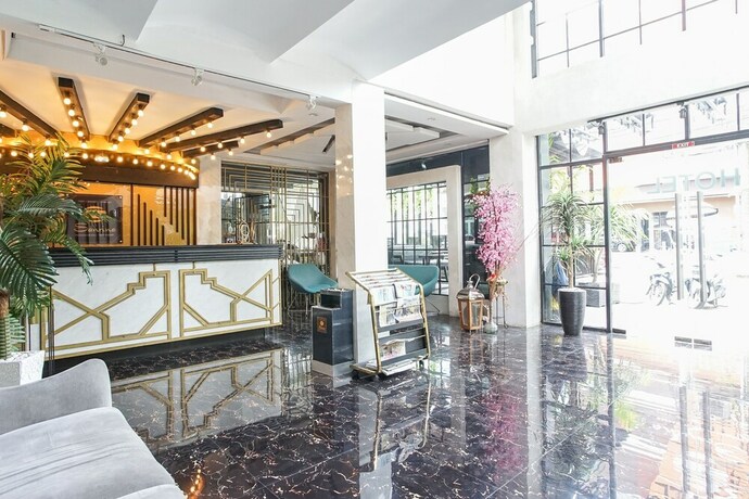 Imagen de los interiores del Hotel Hotel Sanrina Makassar. Foto 72