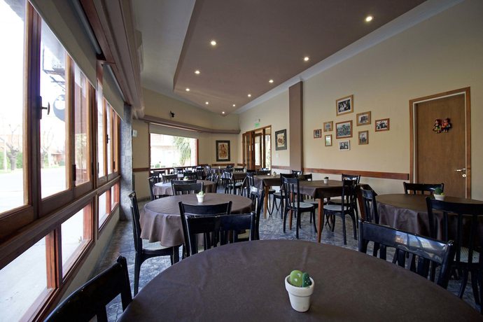 Imagen del bar/restaurante del Hotel Hotel Santa Eulalia II. Foto 4