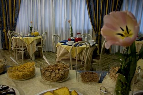 Imagen general del Hotel Hotel Santa Maura. Foto 2