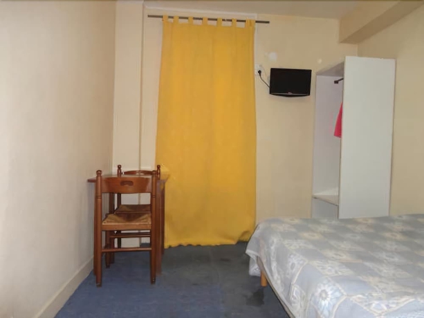 Imagen de la habitación del Hotel Hotel Santana. Foto 5