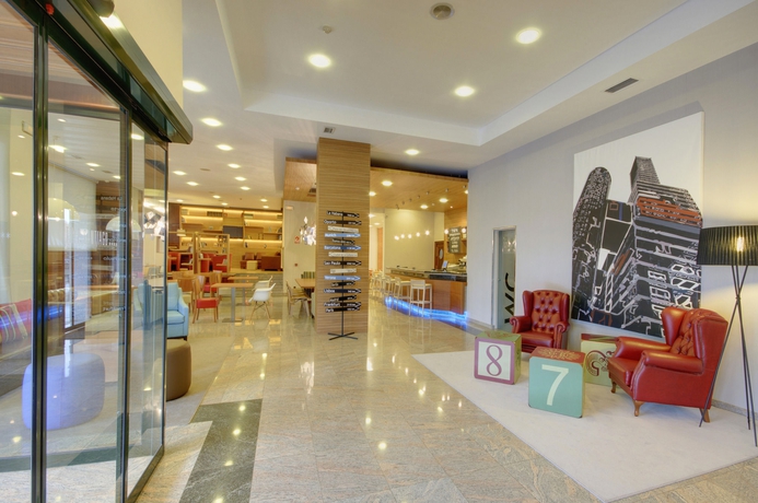 Imagen de los interiores del Hotel Hotel Santiago Plaza Affiliated by Meliá. Foto 17