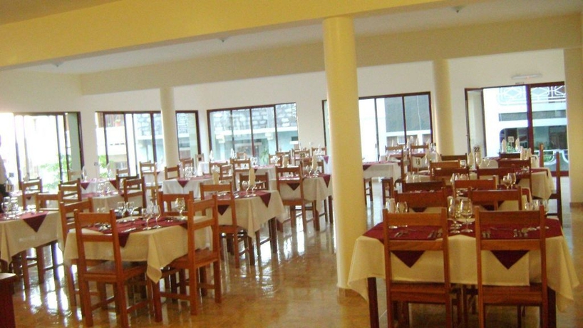 Imagen general del Hotel Hotel Santos Pina. Foto 6