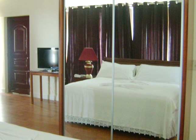 Imagen general del Hotel Hotel Santos Pina. Foto 11