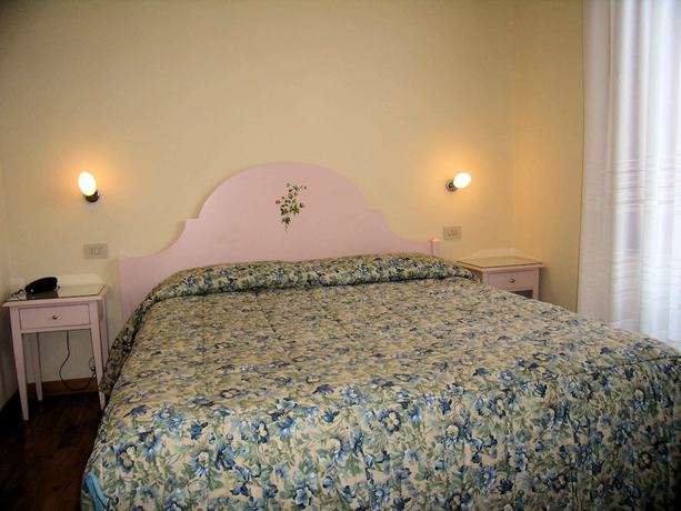 Imagen de la habitación del Hotel Hotel Savoia E Campana. Foto 3