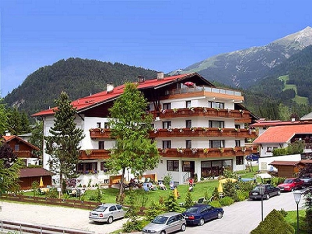 Imagen general del Hotel Hotel Sch&ouml;negg. Foto 2