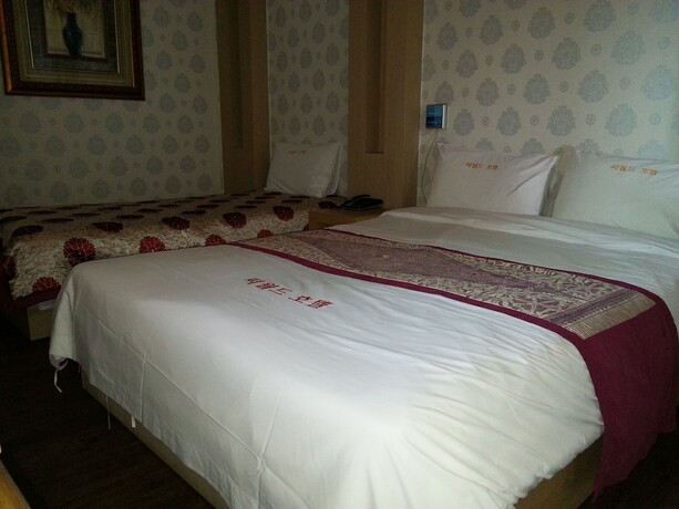 Imagen de la habitación del Hotel Hotel Seaworld. Foto 20
