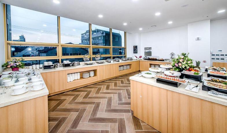 Imagen del bar/restaurante del Hotel Hotel Shalom Jeju. Foto 4