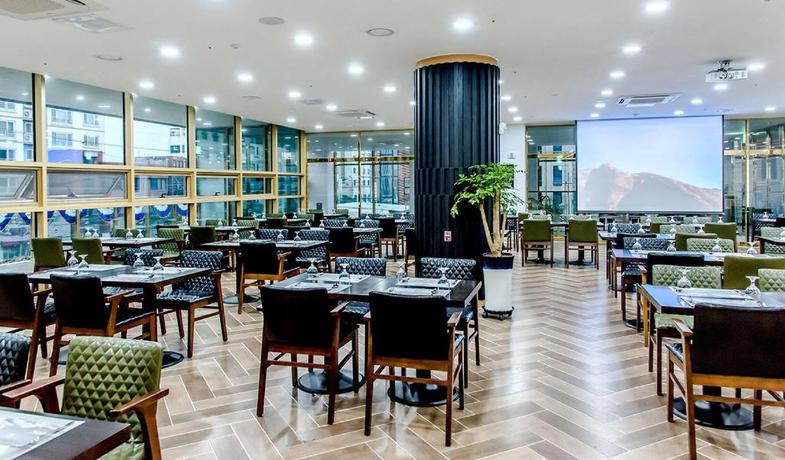 Imagen del bar/restaurante del Hotel Hotel Shalom Jeju. Foto 5