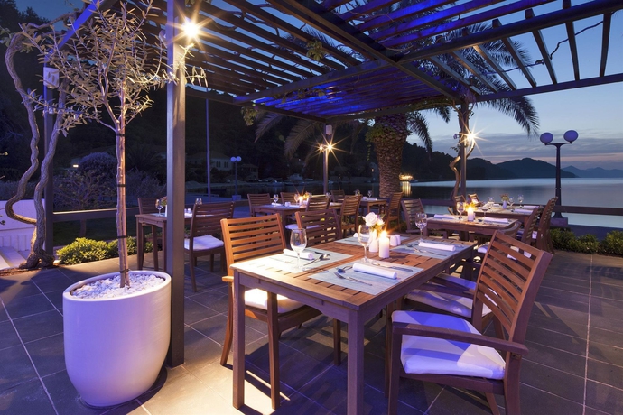 Imagen del bar/restaurante del Hotel Hotel Sipan. Foto 2