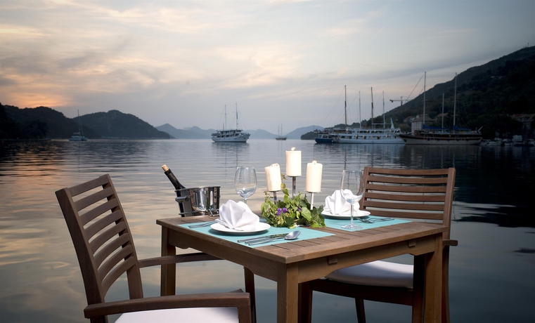 Imagen del bar/restaurante del Hotel Hotel Sipan. Foto 3