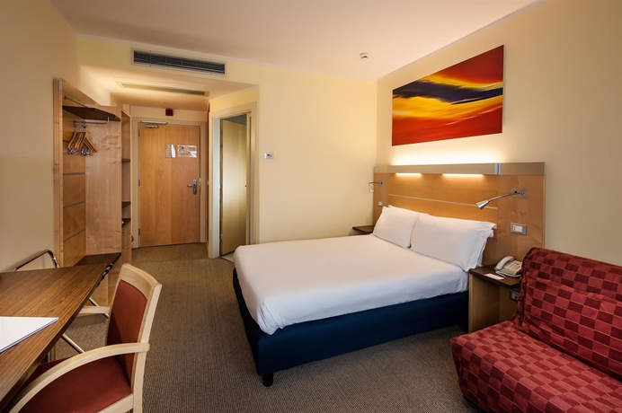 Imagen de la habitación del Hotel Hotel Siracusa. Foto 4
