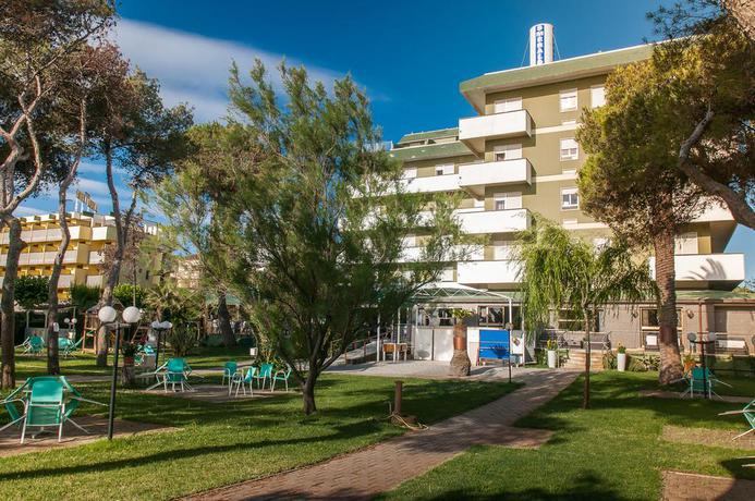 Imagen de los exteriores del Hotel Hotel Smeraldo. Foto 26