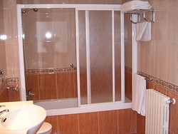 Imagen de la habitación del Hotel Hotel Somport. Foto 5