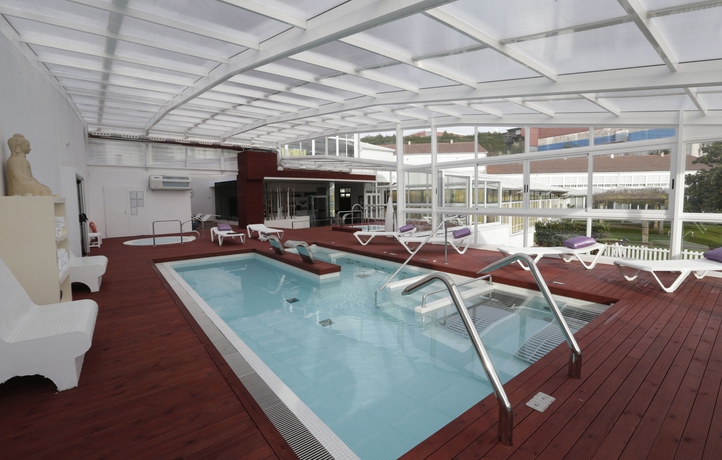 Imagen de la piscina del Hotel Hotel Spa Congreso. Foto 8