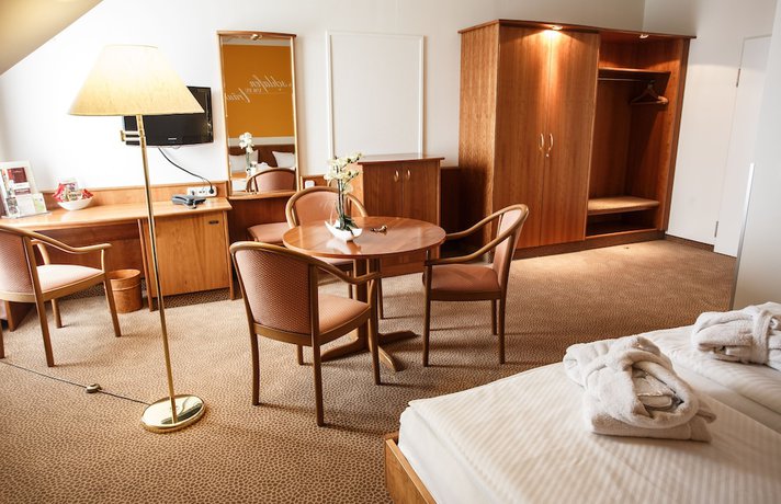 Imagen de la habitación del Hotel Hotel Sportwelt. Foto 9