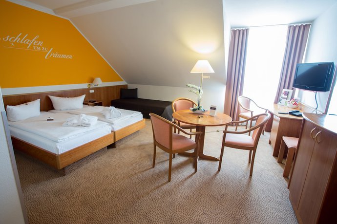 Imagen de la habitación del Hotel Hotel Sportwelt. Foto 15