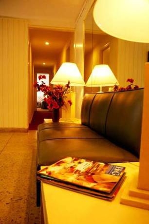 Imagen general del Hotel Hotel St. James. Foto 17