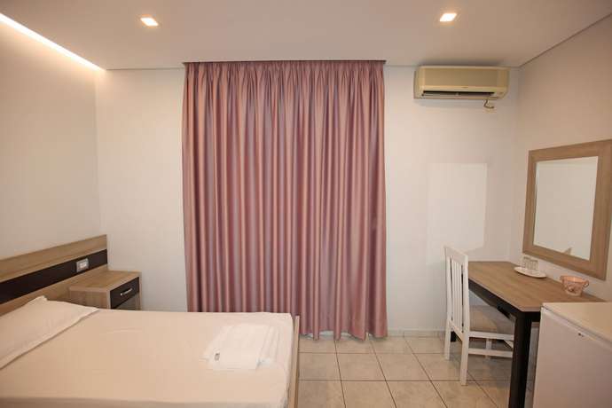 Imagen de la habitación del Hotel Hotel Star, Sarande. Foto 8