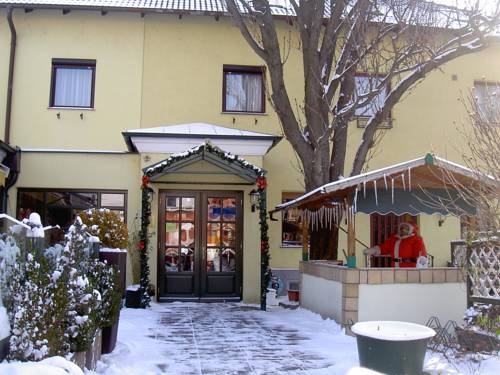 Imagen general del Hotel Hotel Strebersdorferhof. Foto 22