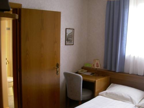 Imagen de la habitación del Hotel Hotel Strebersdorferhof. Foto 37