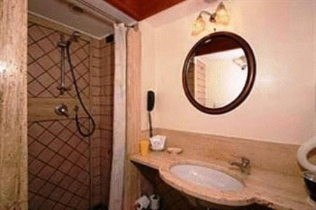 Imagen de la habitación del Hotel Hotel Suite Ares, Sure Hotel Collection by Best Western. Foto 5