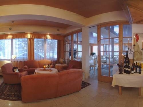 Imagen general del Hotel Hotel Sylvia. Foto 8