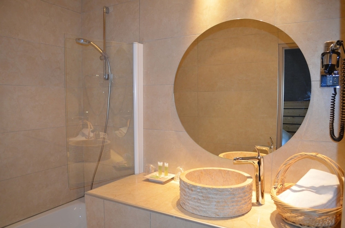 Imagen de la habitación del Hotel Hotel Terminus, Grenoble. Foto 12