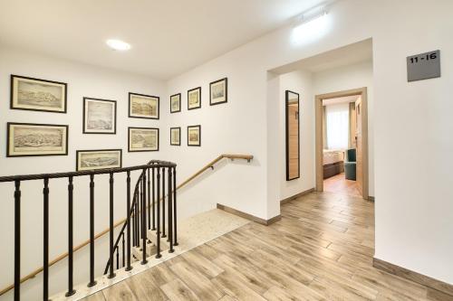 Imagen de los interiores del Hotel Hotel Tiffany. Foto 17