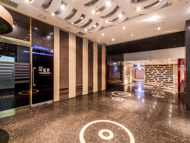Imagen de los interiores del Hotel Hotel Tirol, Seocho-Gu. Foto 5