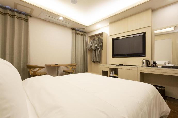 Imagen general del Hotel Hotel Tirol, Seocho-Gu. Foto 3