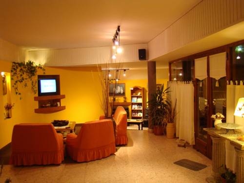 Imagen general del Hotel Hotel Tobruck. Foto 10