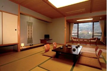 Imagen general del Hotel Hotel Toyoko. Foto 2