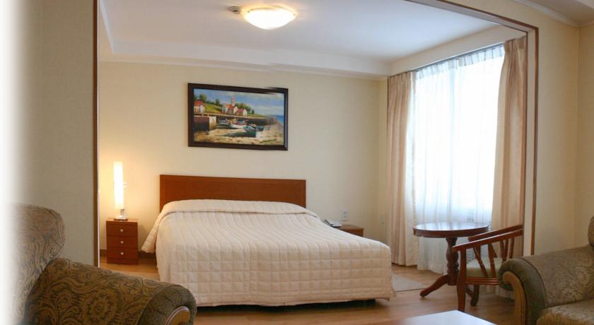 Imagen de la habitación del Hotel Hotel Turist. Foto 6